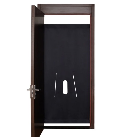 Doorway-mounted curtain glory hole setup